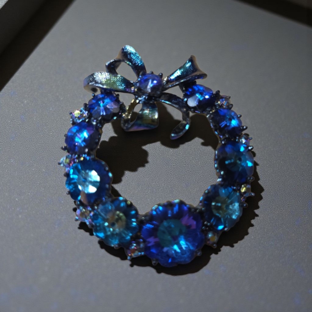 Elegant Vintage Blue Crystal Brooch